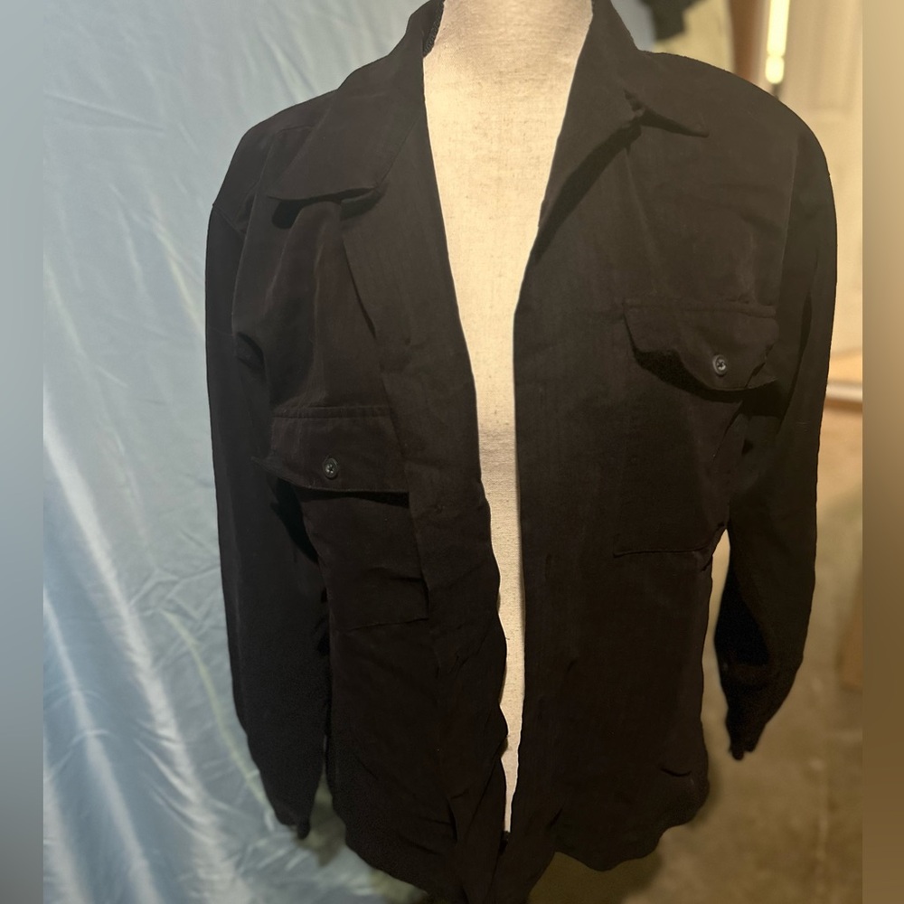 Black Military Field Shirt with Structured Design